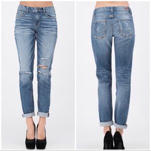 Sexy Boyfriend Style Distressed Denim